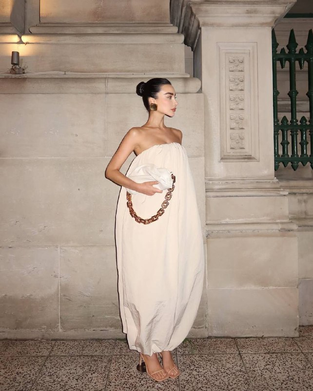 Шикарный образ Изабель Ангус в Jacquemus…