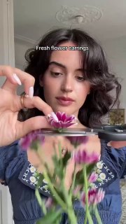 Цветочный лайфхакНе совсем практичный лайфхак, но для нескольких часов или фотос…