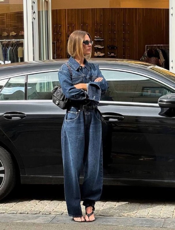Denim on denim: вдохновение на неделюРаньше джинсовый тотал-лук казался мне пере…